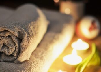 10 Essential Steps for Practicing Financial Self-Care: Improve Your Money Mindset Today!