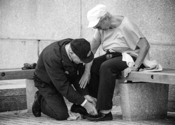 “10 Life-Changing Lessons from Mr. Money Mustache That Can Save You Thousands”