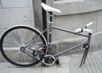 10 Proven Strategies to Create a Self-Sustaining Business: How to Make It Work for You