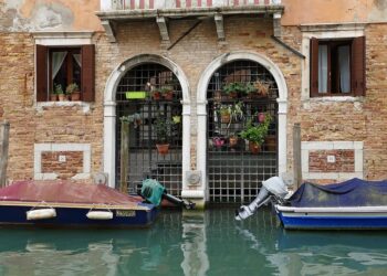 5 Reasons Why Starting a YouTube Channel Side Hustle Could Change Your Life