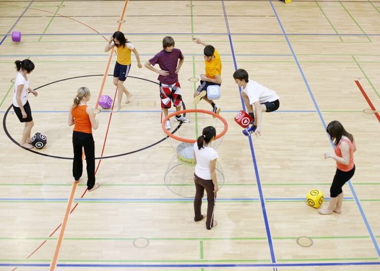 7 Ways Student Loans Can Influence Your Credit Score (And How to Manage Them)