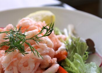 How to Revamp Your Finances: 5 Simple Saving Challenges to Try This Month