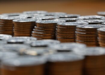 How to Save Money: 7 Creative Strategies for Everyday Expenses