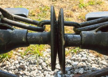 Top 5 Benefits of Maintaining a Cash Buffer: Secure Your Financial Future