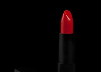 Top 7 Benefits of Selling Digital Products: Why You Should Start Today!