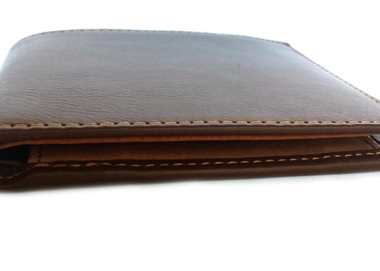 5 Common Mistakes New Cryptocurrency Investors Make with Wallets (And How to Avoid Them)