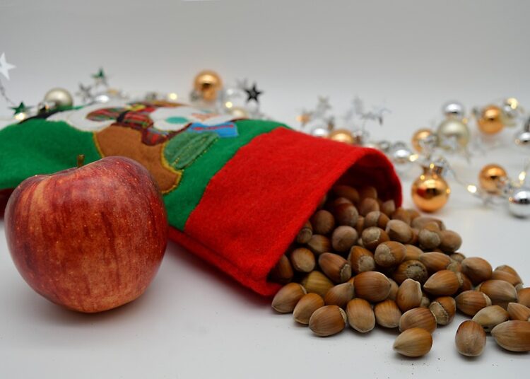 5 Key Benefits of Opening a Brokerage Account for Stocks You Can’t Afford to Miss