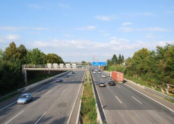 “5 Simple Tips to Achieve a Good VantageScore 4.0 and Improve Your Credit Health”