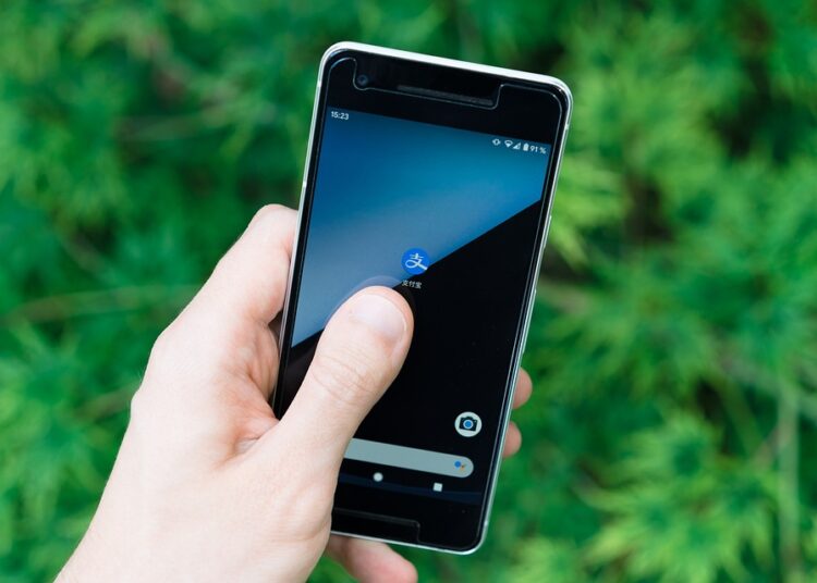 7 Common Mistakes New Users Make with Mobile Payment Apps (and How to Avoid Them) 7 Common Mistakes New Users Make with Mobile Payment Apps (and How to Avoid Them)