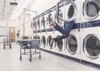7 Key Benefits of Starting Your Own Laundromat Business