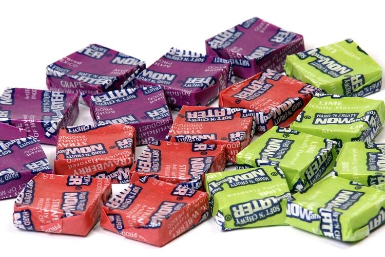 A listicle detailing the key advantages and pitfalls of BNPL. A listicle detailing the key advantages and pitfalls of BNPL.