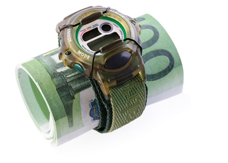 Are You Tired of Stressing Over Money? Here’s How to Stop Living Paycheck to Paycheck