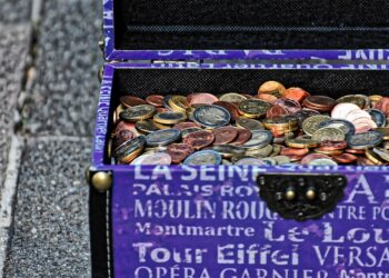 How to Save Money for a Vacation Fund: 7 Proven Strategies That Work