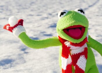 The Ultimate Comparison: Debt Snowball vs. Avalanche Explained