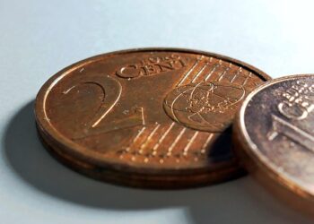 Top 5 Reasons Why High-Yield Savings Accounts Are Worth Considering