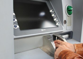 Top 7 Tips for Locating Fee-Free ATMs: Save Money on Withdrawals!