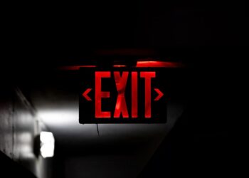 What Is an Emergency Fund and How Can It Save You from Financial Crisis?