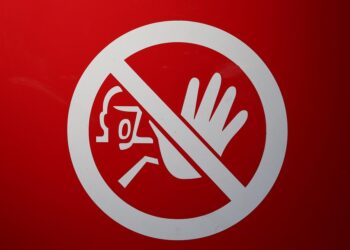 What You Should Consider Before Co-Signing a Loan: 5 Major Risks Explained