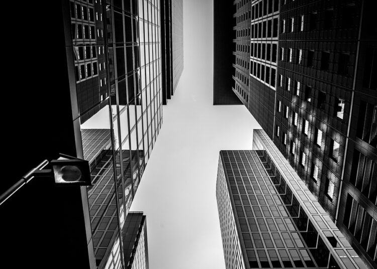 10 Effective Strategies to Build Financial Resilience in Uncertain Times