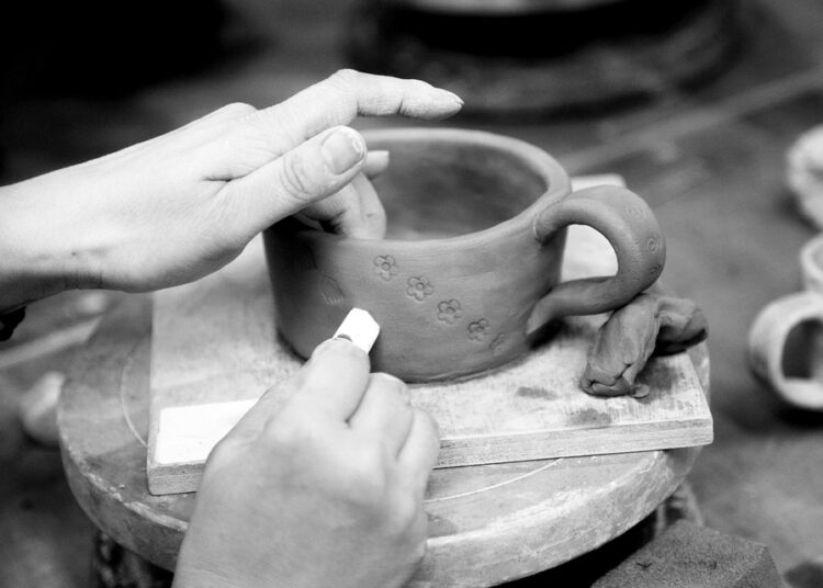 10 Essential Qualitative Financial Goals Everyone Should Consider