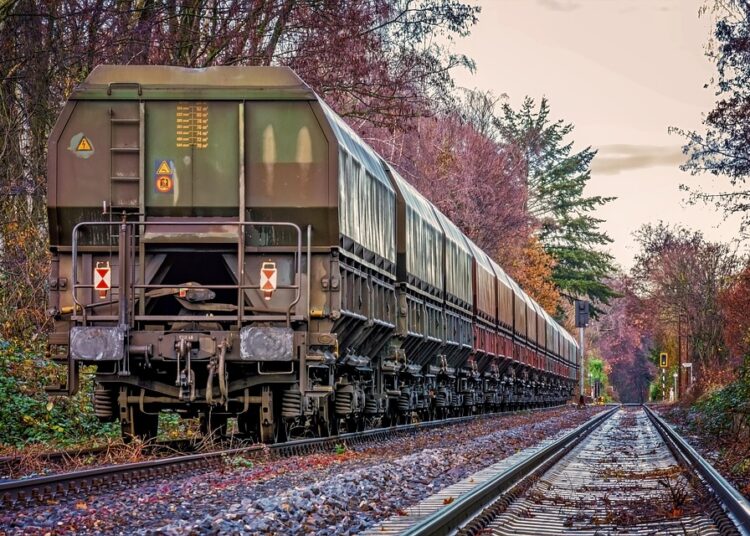 10 Essential Tips for Accurately Tracking Your Side Hustle Income and Expenses