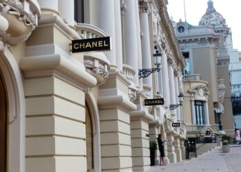 10 Proven Strategies to Create a Personal Brand That Generates Income