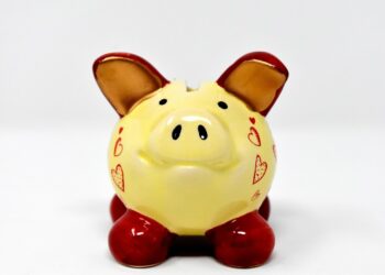 7 Common Mistakes People Make When Trying to Save Money Fast (and How to Avoid Them)