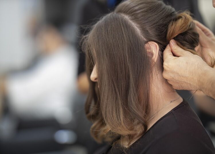 A step-by-step guide for beginners on selecting the right investment strategy.