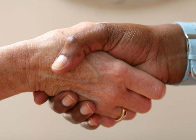 Are ETFs or Mutual Funds Better for Beginners? A Comprehensive Guide