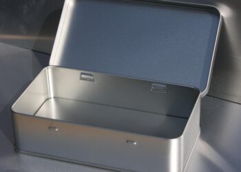 Can You Customize a Robo-Advisor Portfolio? Debunking the Myths and Misconceptions