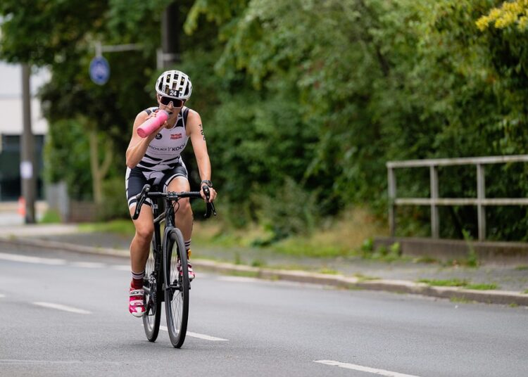 How to Build a Sustainable Passive Income Stream While Keeping Your Day Job How to Build a Sustainable Passive Income Stream While Keeping Your Day Job