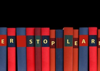 How to Determine If You Can Outperform a Robo-Advisor: Tips for Savvy Investors