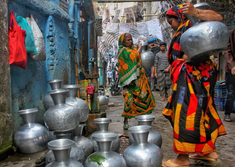 Is a Scarcity Mindset Holding You Back? Here’s How to Break Free!