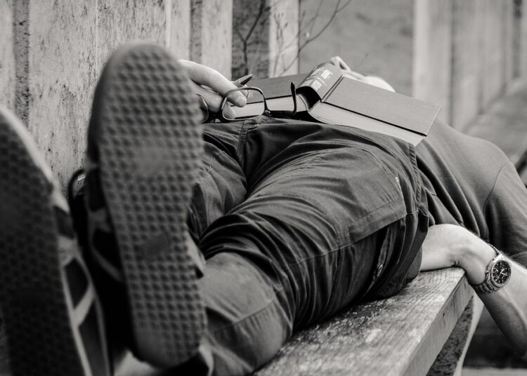 Are You Tired of Living Paycheck to Paycheck? Here’s How to Make Money While You Sleep!