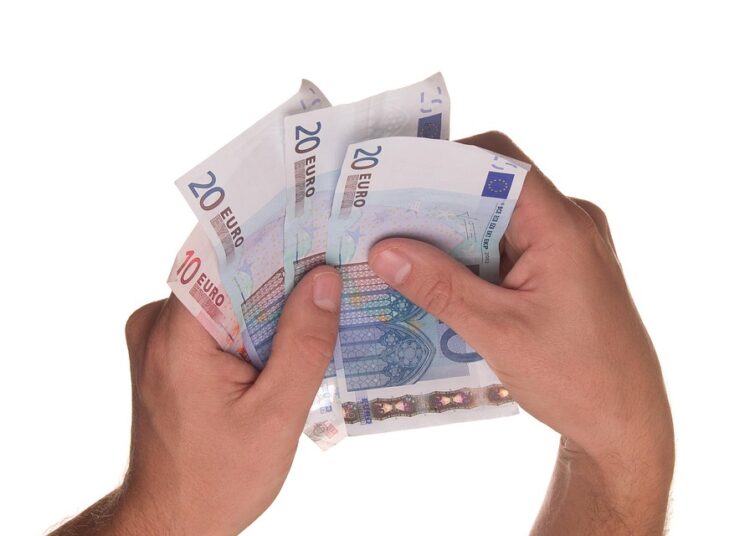 Are Payday Loans Ruining Your Budget? Here’s How to Pay Them Off Fast! Are Payday Loans Ruining Your Budget? Here’s How to Pay Them Off Fast!