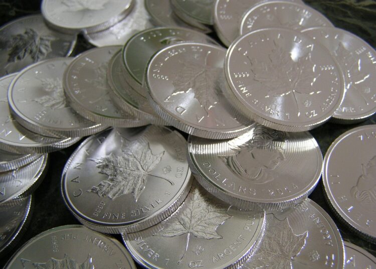 Are You Making These Mistakes? Long-Term Investment Strategies You Should Avoid