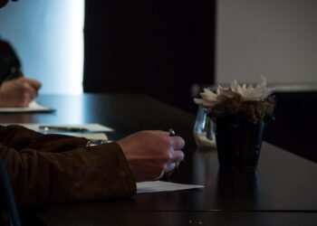 Are You Struggling to Reach Your Financial Goals? Here’s How Writing Them Down Can Help! Are You Struggling to Reach Your Financial Goals? Here’s How Writing Them Down Can Help!