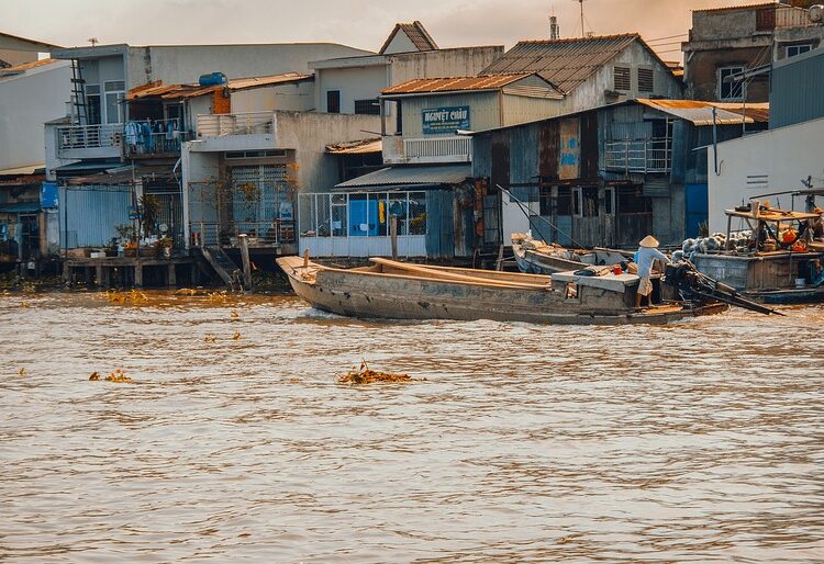 How to Choose the Right Money Market Account for Your Financial Goals