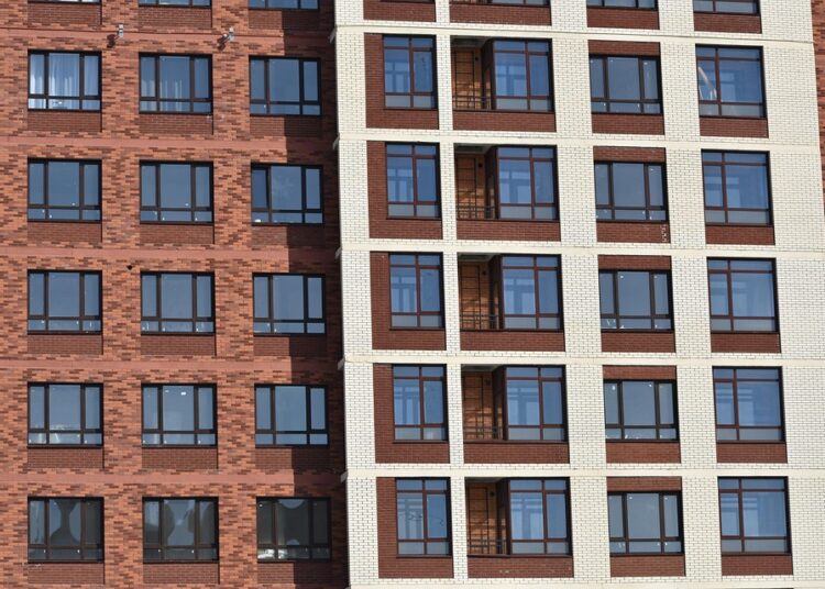 How to Determine if a Fixed-Rate Mortgage is Right for You: A Step-by-Step Guide