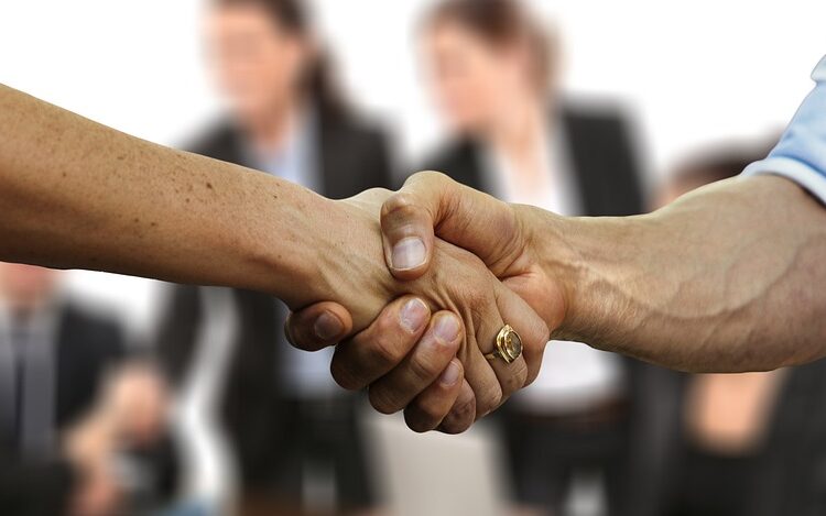 Setting Financial Goals with Your Partner: 5 Common Pitfalls and How to Avoid Them Setting Financial Goals with Your Partner: 5 Common Pitfalls and How to Avoid Them