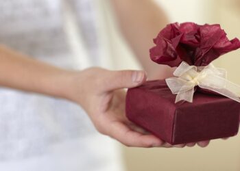 Struggling with Budget Constraints? Here Are 7 Frugal Gift Giving Tips You Need! Struggling with Budget Constraints? Here Are 7 Frugal Gift Giving Tips You Need!